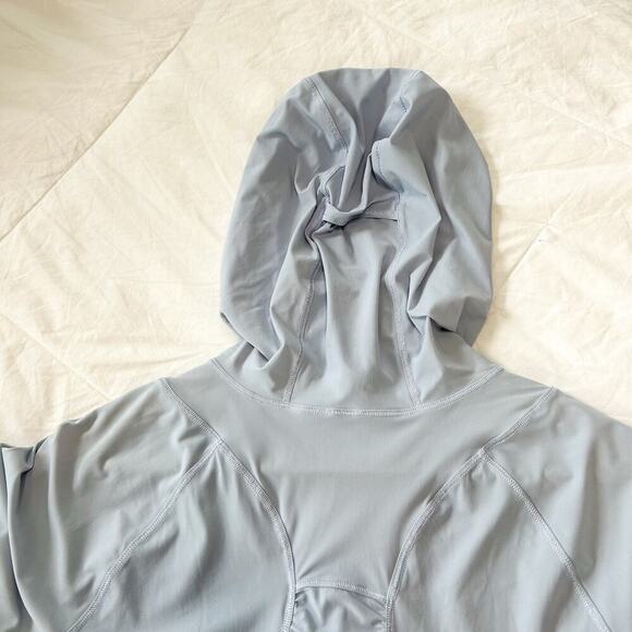 Lululemon Light Purple Running Hoodie Size 6 Thumbholes Reflective Logo - Picture 8 of 8